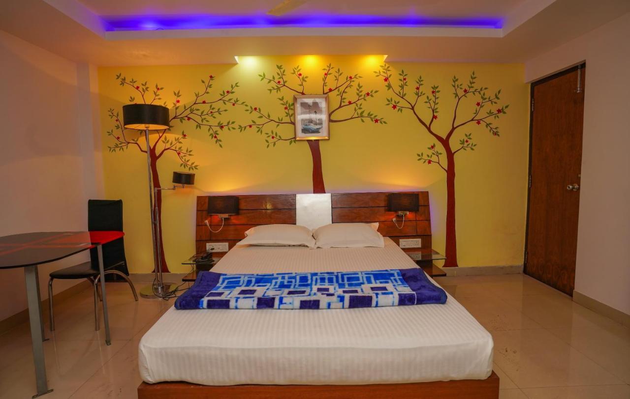 Park Land Hotel Durgapur  Bagian luar foto