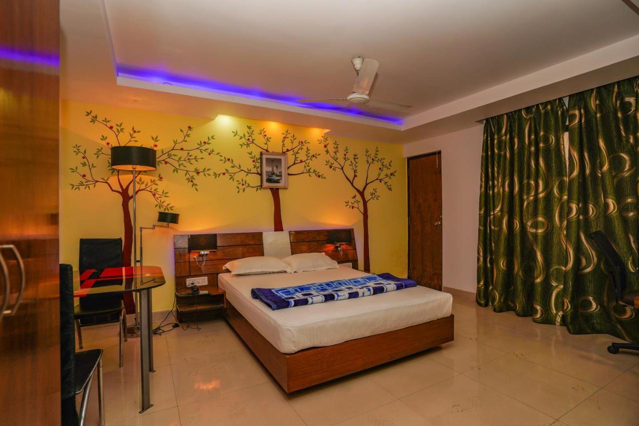 Park Land Hotel Durgapur  Bagian luar foto